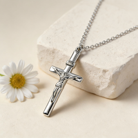Collier Croix de Jésus en Acier Inoxydable Personnalisé de Luxe, Pendentif Hypoallergénique Étanche, Ne Se Décolore Jamais, Bijou Chrétien Tendance Unisexe