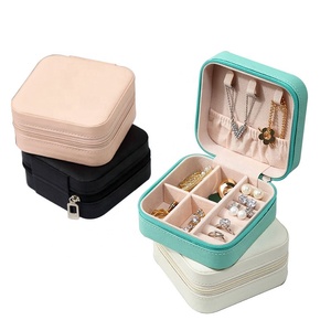 custom PU Leather small Travel jewelry boxes gift ring necklace earring packaging box jewelry bag with logo storage purple