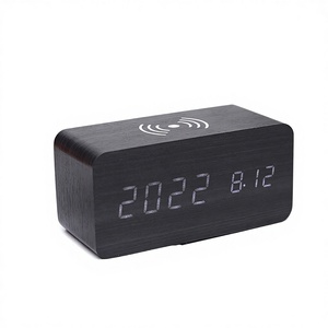 Vente directe d'usine, haut-parleur sans fil à LED, horloge électronique rectangulaire avec affichage de l'heure, de la température et de la date, réveil pour chambre à coucher, salon - Product Image 1