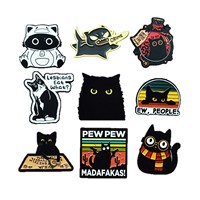 Großhandel Zinklegierung Schwarze Katzen-Brosche mit englischem Zitat, weicher Emaille, niedliches Haustier-Reversnadel-Abzeichen, modisches Kleidungs- und Rucksack-Geschenk