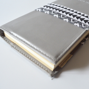 Cuaderno de Cuero PU A5/A6 de Alta Calidad en Oferta, Diario de Progreso para Exteriores y Diario de Lectura con Logotipo Personalizado, Agenda de Oficina Cosida - Product Image 3