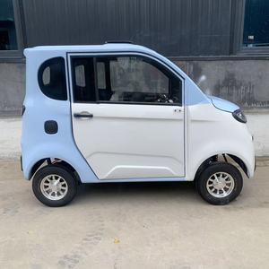 Mini veicolo elettrico 4 posti a 2 porte con motore Brushless da 1500W e autonomia di 90KM per la guida <span class=keywords><strong>sinistra</strong></span> <span class=keywords><strong>o</strong></span> <span class=keywords><strong>destra</strong></span> - Product Image 2