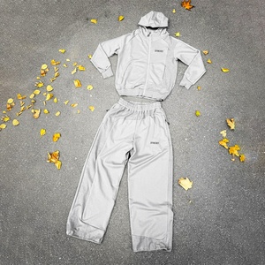 Ensemble de survêtement unisexe personnalisé en molleton gris avec fermeture éclair, pantalon de jogging ample et sweat à capuche, style patchwork, idéal pour le sport - Product Image 1