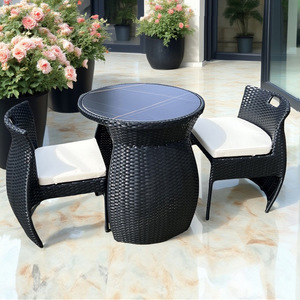 Set da Pranzo in Rattan per Esterni, Set Bistrot Salvaspazio in 2 Pezzi, Tavolo Rotondo e Sedie Impilabili per Giardino e Balcone - Product Image 3