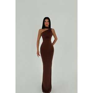 Robe de soirée longue Marcia Brown, style robe de bal formelle, col montant, taille empire, silhouette droite simple, polyester, taille XS - Product Image 1