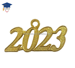 Hot Sell Black Matte <strong>Graduation</strong> <strong>Gown</strong> <strong>and</strong> <strong>Cap</strong> Set - Product Image 6