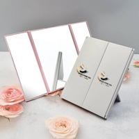 Miroir de maquillage pliable en plastique CF Wholesale Private logo Princess, rectangulaire, à trois volets, avec support