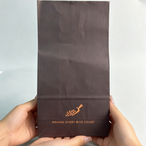 Bolsas de Papel Kraft Blancas y Marrones Reciclables, Ecológicas y Aptas para Alimentos, con Logotipo Personalizado, Asa, Laminación Mate y Grabado, MOQ Bajo - Product Image 5