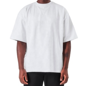 Camiseta Blanca Oversize de Hombre para Serigrafía Personalizada, de Hombro Caído, de Gramaje Pesado y Corte Cuadrado, Fabricación a Medida - Product Image 1