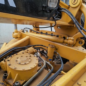 รถเกรดเดอร์ CAT 140K มือสอง ลดราคาพิเศษ เครื่องปรับระดับถนน Caterpillar 140K พร้อมบริการขนส่งทางทะเลรวดเร็ว - Product Image 2