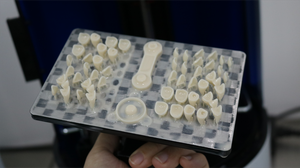 Imprimantes 3D dentaires professionnelles de haute précision de marque <span class=keywords><strong>IFUN</strong></span> Machine Dent Gian, Mini Giant Pro avec résine dentaire de haute qualité - Product Image 3