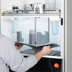 Impresora 3D UltiMaker Factor 4 de Grado Industrial con Plataforma Calefactada de PEI, Extrusión Dual, Totalmente Cerrada, la FDM Más Rápida para Múltiples Materiales - Product Image 6