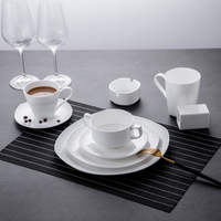 Vaisselle en porcelaine blanche de haute qualité à prix avantageux, vendue directement de l'usine, services de table en porcelaine, assiettes en céramique blanches