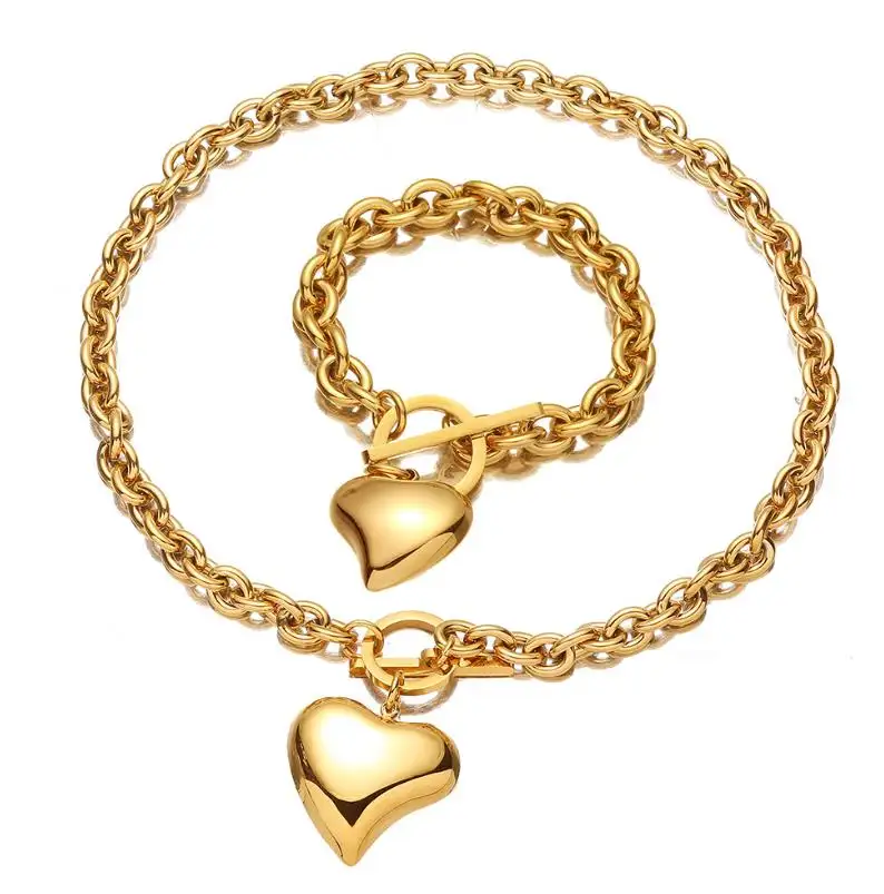 Hadiah Hari Valentine berlapis emas 18K, gelang kalung hati berongga berbentuk O stainless steel titanium tahan air untuk wanita