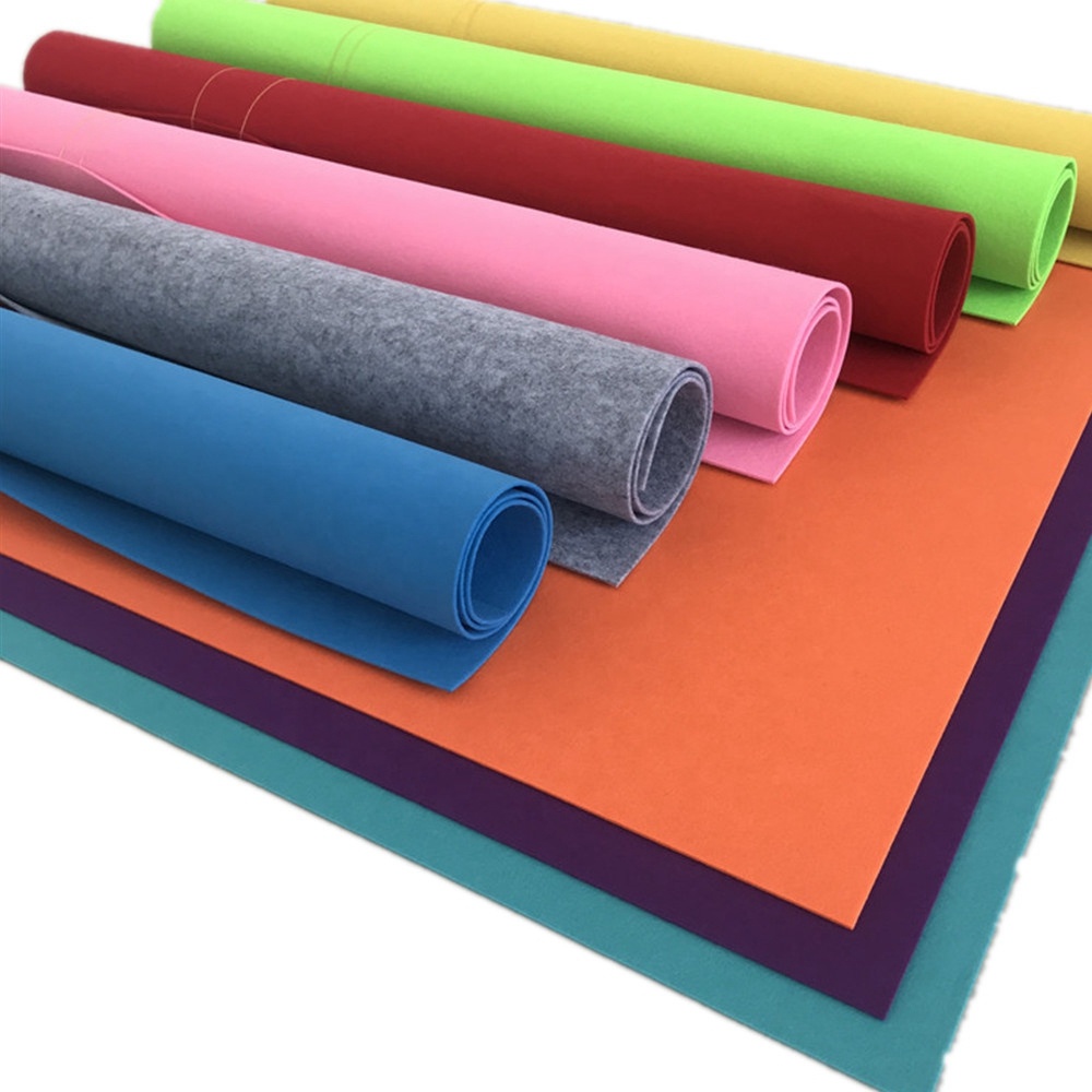 Colorful 1mm 2mm 3mm pet material polyester pp pet nonwoven needle punched felt fabric rolls