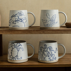 Tasse en céramique nordique avec motif pieuvre, tasse à café ou à thé individuelle, design artistique fait main, été 2024 - Product Image 5