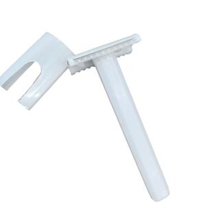 มีดโกนหนวดแบบใช้แล้วทิ้ง ใบมีดสแตนเลส ด้ามพลาสติกสีขาว สำหรับโกนหนวด ระดับทางการแพทย์ ใช้ครั้งเดียว GL-001 - Product Image 4