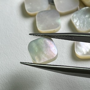 Perlas de Nácar Blanco Naturales de Fábrica, Cuadradas con Esquinas Redondeadas - Product Image 2