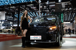 <span class=keywords><strong>Nuova</strong></span> <span class=keywords><strong>Mercedes</strong></span> Classe V 2024 V300 Premium, MPV Business a 7 Posti con Porte Scorrevoli Doppie Modificate, Van di Lusso Nero per Esportazione - Product Image 2
