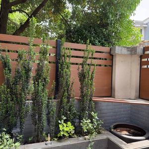 Panneaux <span class=keywords><strong>de</strong></span> clôture extérieure en WPC haute résistance résistants à la pourriture, 6 pieds, design moderne européen, imperméables et écologiques - Product Image 6