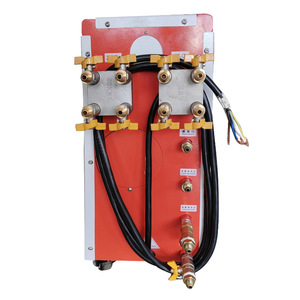 Machine de contrôle de température d'huile 5000 W 380 V avec pompe pour le contrôle de la température des moules - Product Image 1