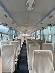 Autobús <span class=keywords><strong>de</strong></span> Lujo Usado con Motor Diésel Yuchai, Transmisión Manual, Estándar <span class=keywords><strong>de</strong></span> Emisiones Euro 3, 60 Asientos, Volante a la Izquierda, Venta en China - Product Image 6