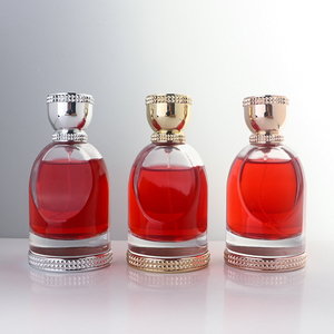 Magnifica Bottiglia di <span class=keywords><strong>Profumo</strong></span> in Vetro da 100ML con Taglio Laterale Circolare Irregolare e Base Dorata, Bottiglia di Lusso - Product Image 3