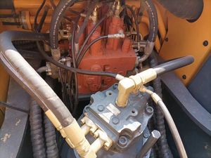 Used Hyundai 275LVs Hydraulic Crawler <b>Excavator</b> 2022 Korea 27.5ton Construction machinery <b>Excavator</b> with Diesel Powered - Product Image 4