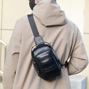 Sac de Poitrine Homme Tendance en Cuir PU Noir Antivol Sac Bandoulière Utilisation Quotidienne Printemps 2026 - Product Image 3