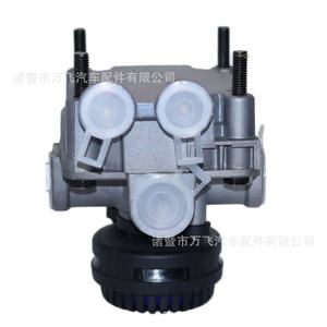 Valve de protection à quatre circuits 9370112050 410359005 pour système de freinage pneumatique de véhicule utilitaire - Product Image 4
