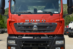 รถบรรทุกหัวลากซิโนทรัค HOWO 460 แรงม้า 6x4 10 ล้อ ดีเซล ราคาประหยัด สำหรับการขนส่ง - Product Image 5