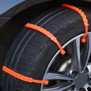 Chaînes à neige universelles pour SUV et véhicules tout-terrain, aide à la traction des pneus antidérapants - Product Image 1