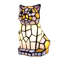  Lampe de table LED en forme de chat avec verre teinté jaune et blanc, design moderne, abat-jour carré en dôme pour chambre, résine AC personnalisée