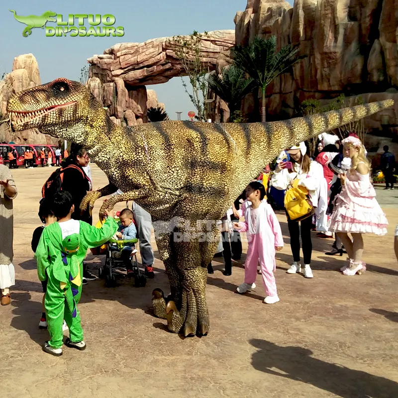 Lifelike Realistic Walking Adult Raptor Dinosaur Velociraptor Costume