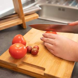 <span class=keywords><strong>Planche</strong></span> à découper rectangulaire en bambou durable avec poignées, plateau <span class=keywords><strong>de</strong></span> service non toxique, durable, compatible lave-vaisselle, réutilisable pour le petit-déjeuner et la pizza - Product Image 2