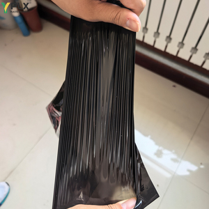 Punchable Anti Weed/Herbe Contrôle 15 25 30 35 Micron Papier de <span class=keywords><strong>paillage</strong></span> Film de paillis en plastique noir pour fraise, potager - Product Image 3