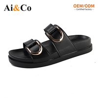 Sandales à plateforme pour femmes, style claquettes, avec boucle métallique double D, talon bas de 1,5 cm, en PU respirant, antidérapantes, tendance mode, été