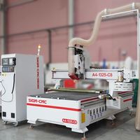 Máquina de Grabado Personalizada Modelo A4-1325-C8-Pro con Cambiador de Herramientas de Disco y Rodillo de Presión para Paneles Perforados