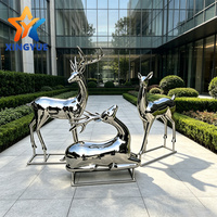 Sculpture de cerf géométrique moderne grandeur nature en acier inoxydable poli pour jardin extérieur, hôtel, villa