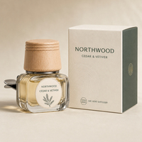 Diffuseur de parfum de luxe en verre pour grille d'aération de voiture, nouveau style, avec bouchon en bois, à clipser, huile essentielle, parfum Freesia, longue durée