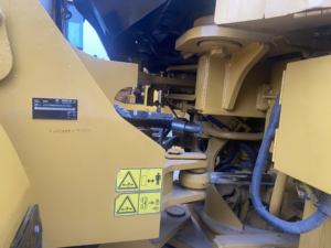 Machinerie de chantier d'occasion CATERPILLAR CAT 996H Chargeuse sur pneus d'occasion Grande benne Conforme aux normes SAE et ISO - Product Image 6