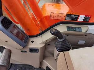 Doosan DH220, baja hora de trabajo, excavadora de orugas pesada de 20 toneladas, motor Cummins usado, caja de cambios, maquinaria de excavación a la venta - Product Image 4