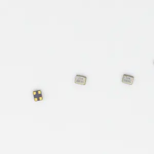 รถยนต์เรโซเนเตอร์คริสตัลควอตซ์ Oscillator SMD 2.0X1.6 Oscillator