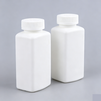 Flacon carré en plastique HDPE de 250 ml, bouchon à visser résistant aux enfants, revêtement UV et impression sérigraphiée, pot d'échantillon médical