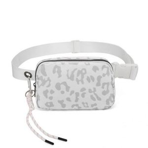 Bolso de Pecho Deportivo de Moda con Cierre Metálico, Bolso de Cintura Mini Lu Lu para Mujer, Riñonera con Logotipo Personalizado - Product Image 1