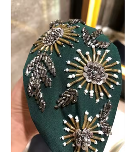 Diadema personalizada con cuentas, diademas con cuentas de semillas con trabajo adornado a mano de La India para mujeres - Product Image 2