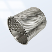 Filtre tubulaire perforé en acier inoxydable de haute précision, filtre tubulaire en maille personnalisé selon le dessin