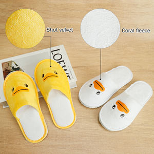 Детские тапочки для отелей из мягкого кораллового флиса с индивидуальным логотипом, роскошные, с нескользящей подошвой из ЭВА - Product Image 3