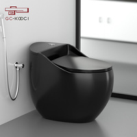 WC monobloc de marque chinoise moderne en céramique noire Toilette à double chasse montée au sol Forme de cuvette Piège en S Drainage pour villas Salles de bains