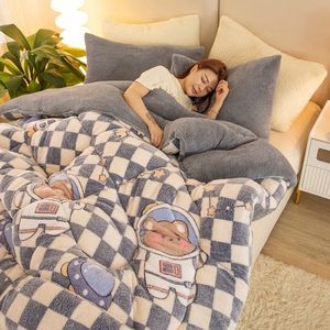 طقم مفارش سرير فاخر عالي الجودة ودافئ للغاية ودافئ من القماش بحجم كينج طقم مفارش سرير صلب - Product Image 4